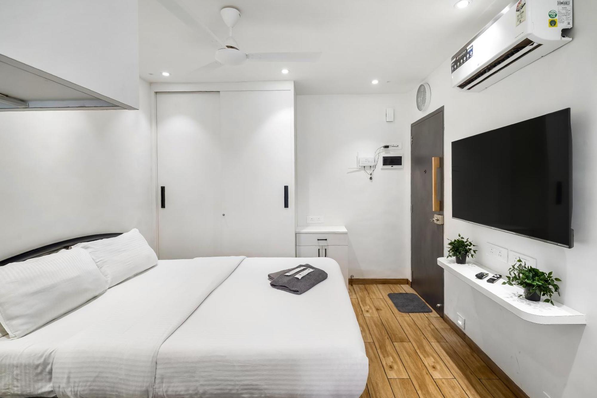 Apartment Mira Bandra W By The Company Mumbai