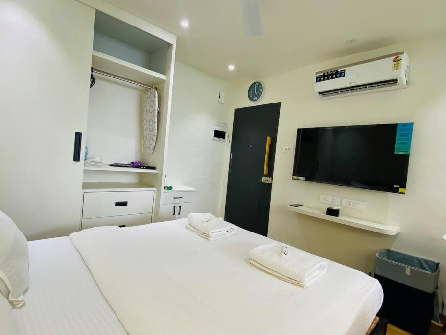 Apartment Mira Bandra W By The Company Mumbai
